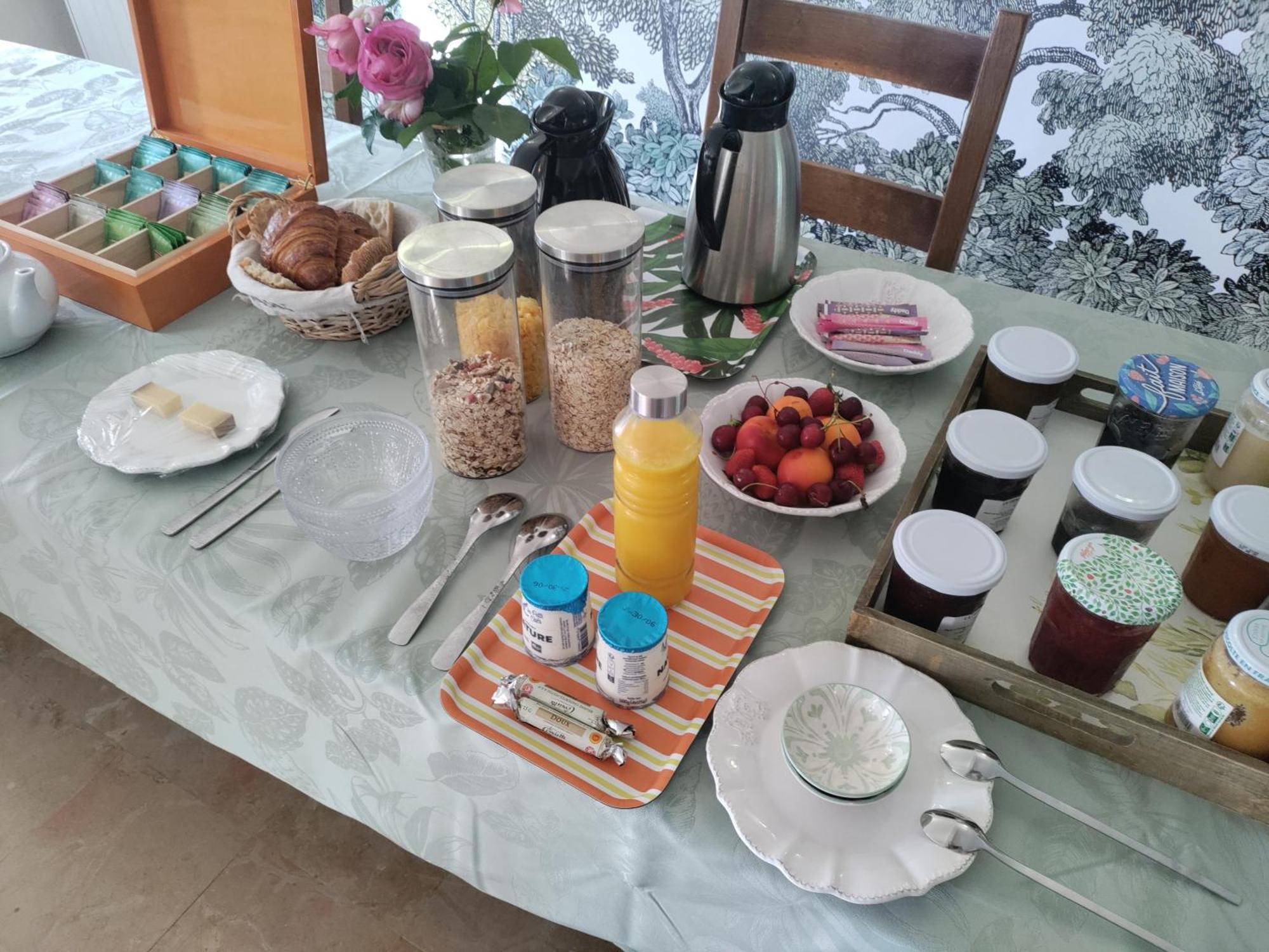 Bed and Breakfast La Barbotiere Chevannes  Экстерьер фото