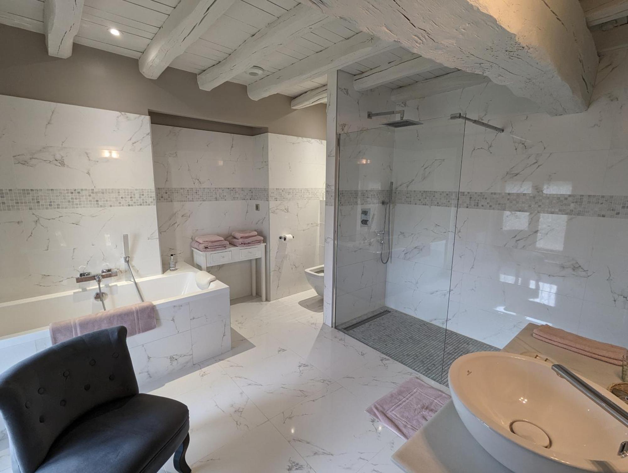 Bed and Breakfast La Barbotiere Chevannes  Экстерьер фото